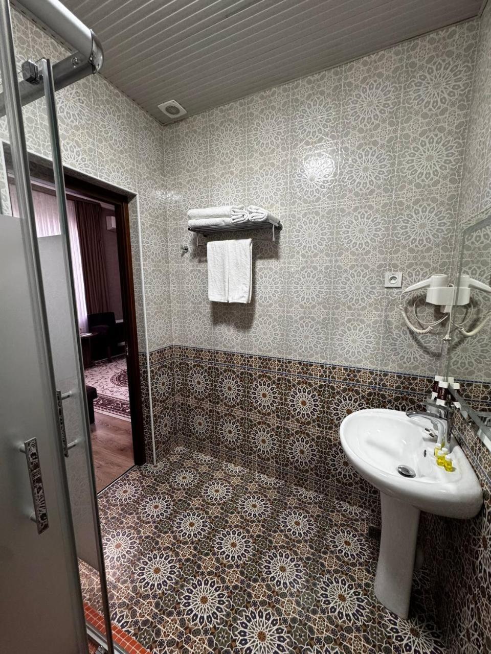 Ark Billur Halal Hotel ทาชเคนต์ ภายนอก รูปภาพ